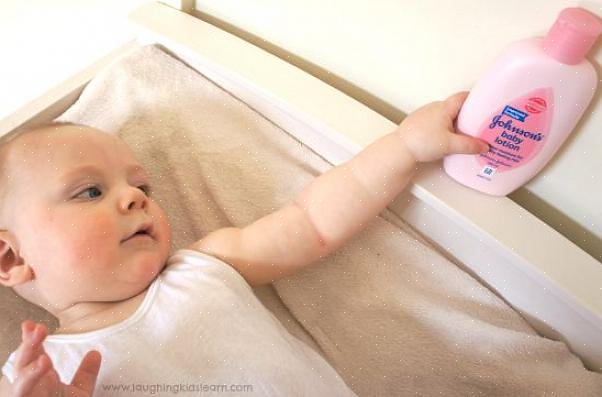 נספר לכם על כל היתרונות של הפעלת עיסוי פנים לתינוק שלכם