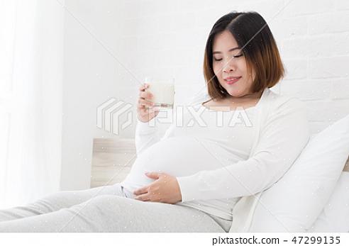 במובן זה, חשוב מאוד לנשים בהריון לשתות חלב