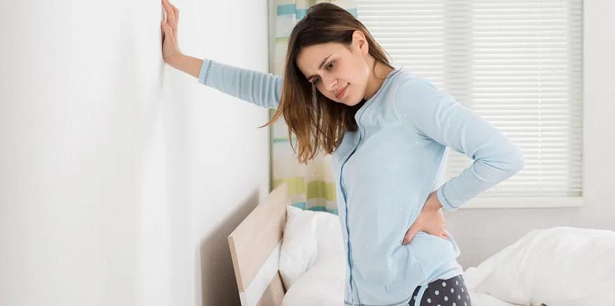 נשים שחוות כאבי גב לאחר לידה צריכות לפנות לרופא לגבי הנושא