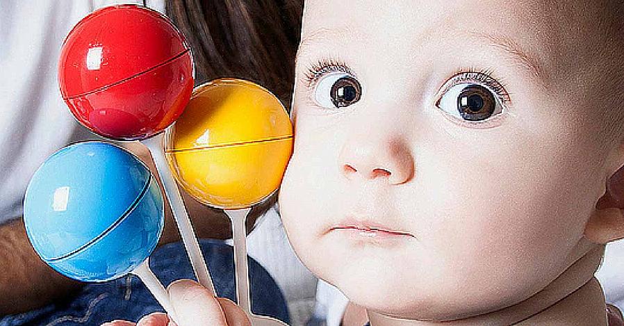 אתה יכול לעזור לקדם את ההתפתחות הקוגניטיבית של תינוקך באמצעות הרעיונות וההצעות השונות שנציע לך במאמר זה