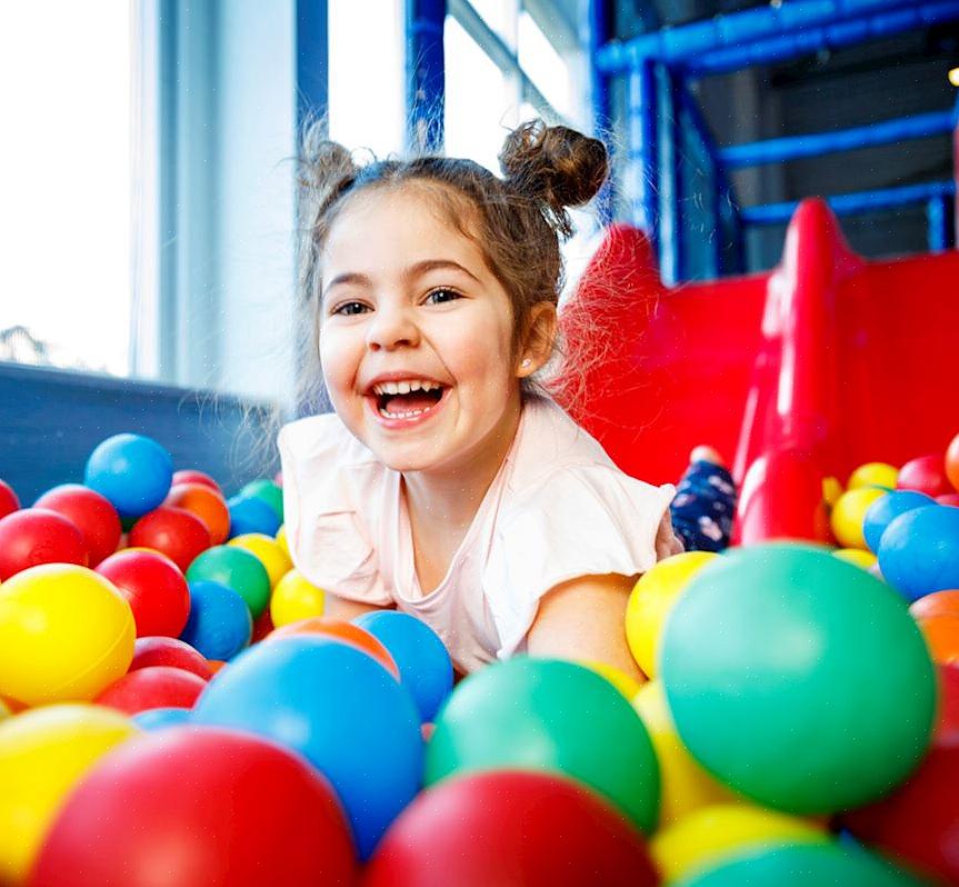 בורות כדור מציעים יתרונות בריאותיים שונים לילדים תוך הבטחת טונות של כיף