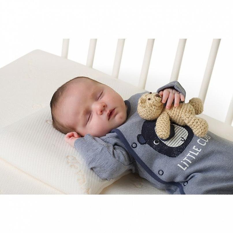 הנה עוד כמה סיבות מדוע תינוקות לא צריכים להשתמש בכריות כדי לישון