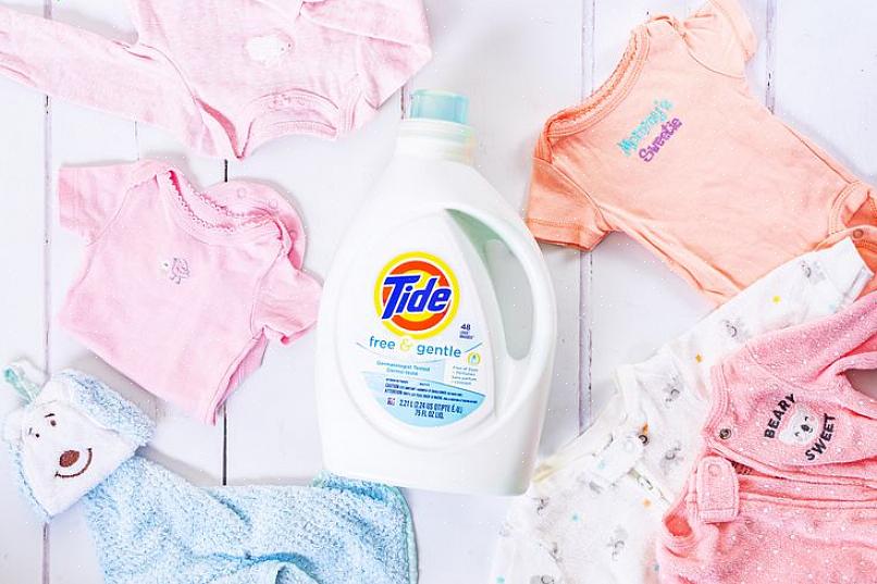 תמצאו שבעה טיפים שכדאי לזכור כאשר אתם מכבסים בגדי תינוקות